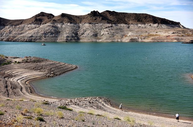 0 Nevadas Lake Mead Falls To Historic Low Water Levels